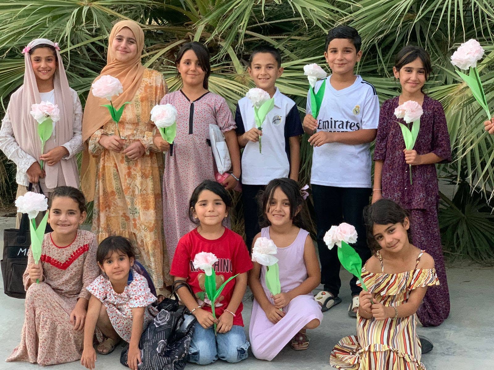 گوڵەکانی عەسکەر؛ ئومێدێکی نوێ لە نێوان پەڕەی مێژوو و زەردەخەنەی منداڵاندا 🌸✨